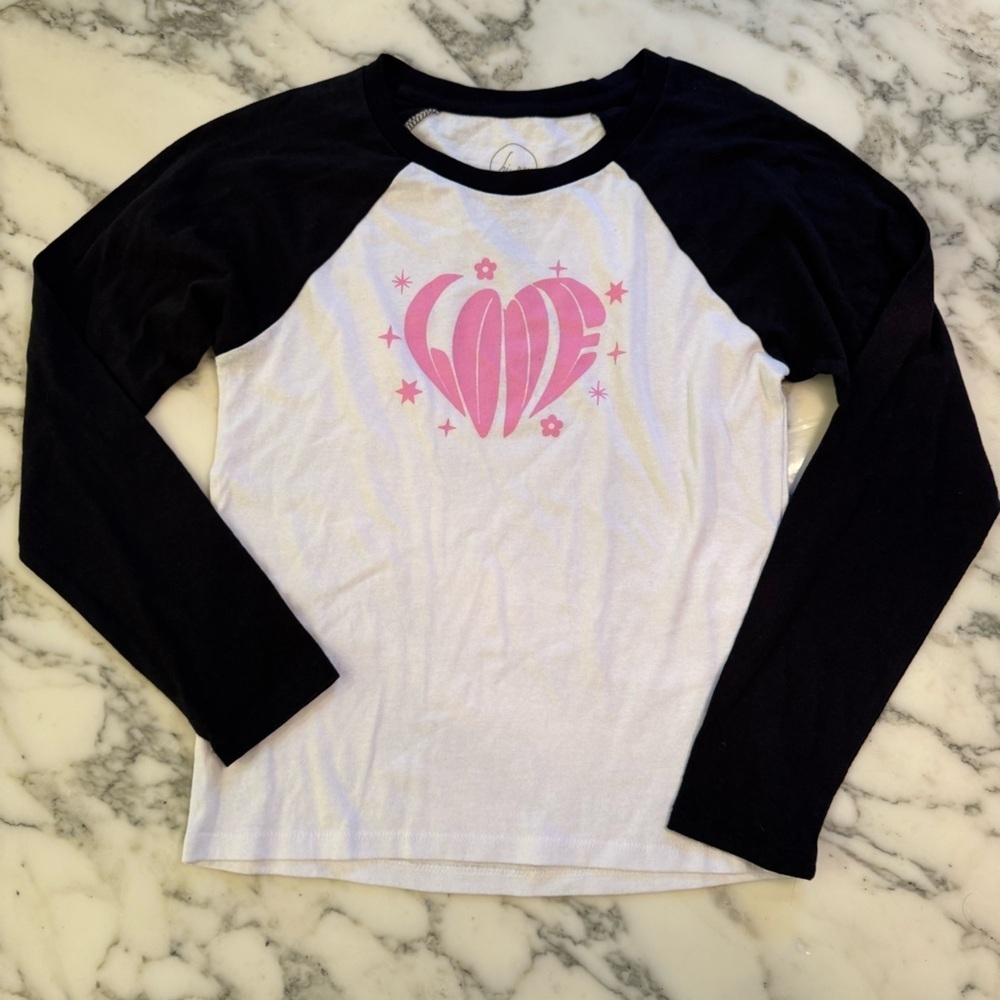 NWOT Hi-Res Pink Love with Black Long Sleeve Ringer T Shirt Size Medium